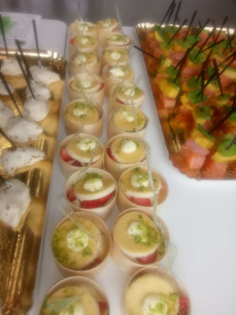 Restaurant Traiteur Pisanov - 6 Rue César Franck, 75015 Paris