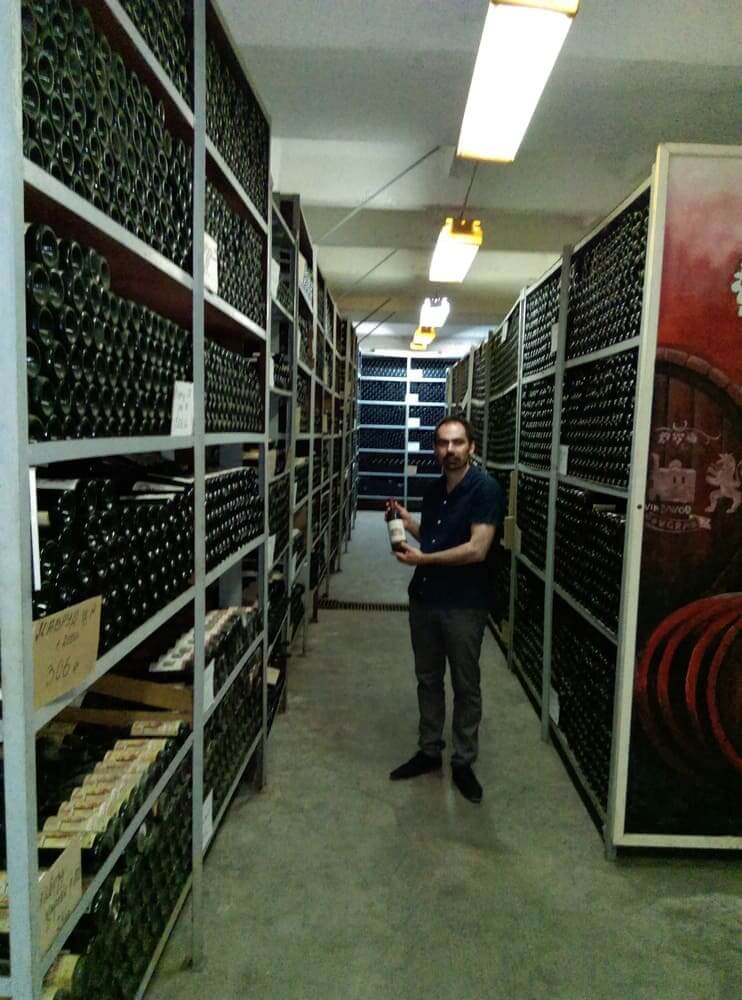 Visite Cave 2 Producteur Restaurant Traiteur Pisanov - Spécialités bulgares et Gastronomie 75015 Paris